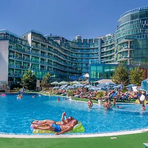 grand-hotel-primorsko.primorskohotels.com/