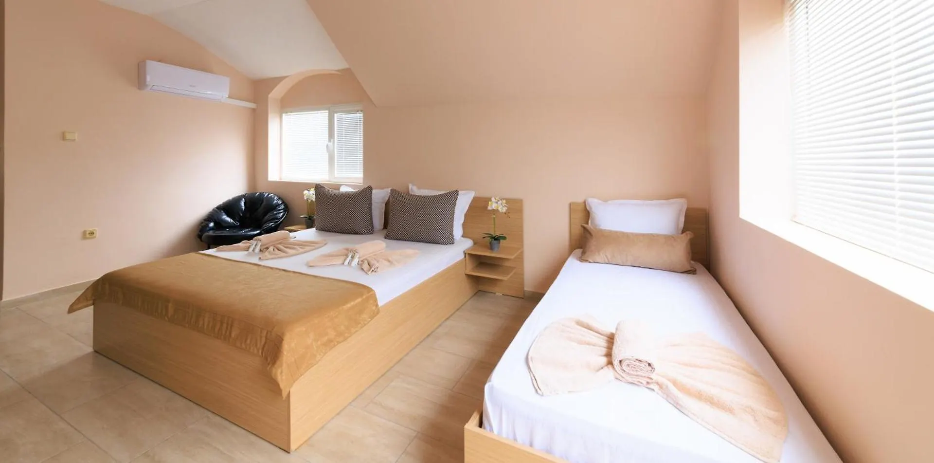 Hotel Angy Golden Sands 2*,